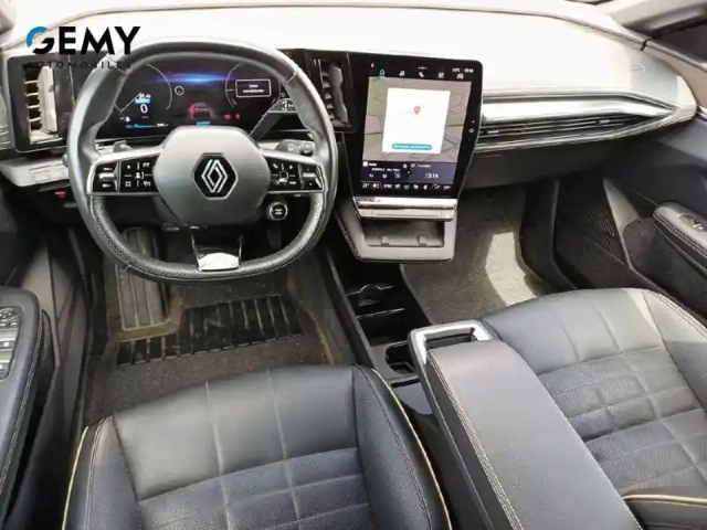 Renault Megane e-tech ev60 220 ch super charge — photo 8
