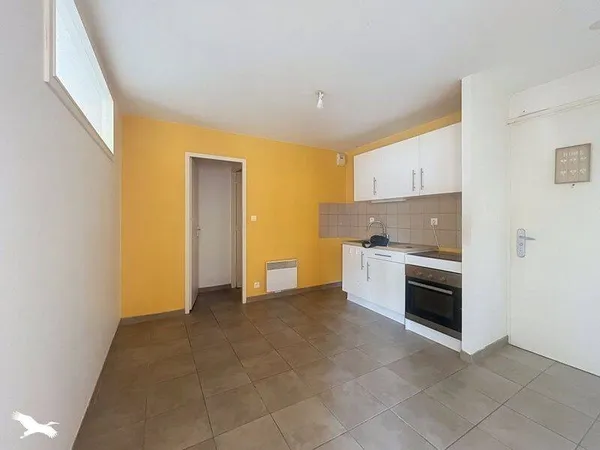 Local 2 pièces 45 m²