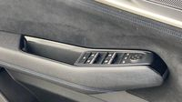 Renault Austral 1.2 E-Tech full hybrid 200ch Iconic — photo 18