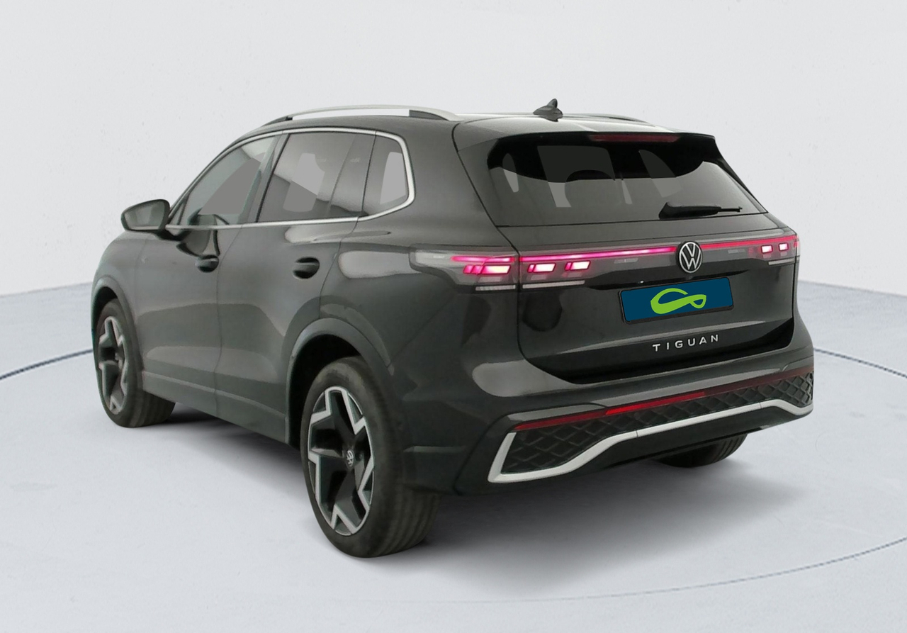 Volkswagen Tiguan — photo 3