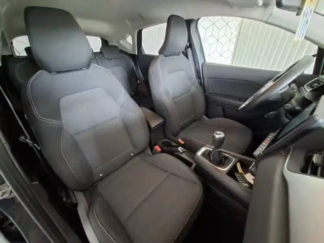 Renault Captur tce 90 — photo 32
