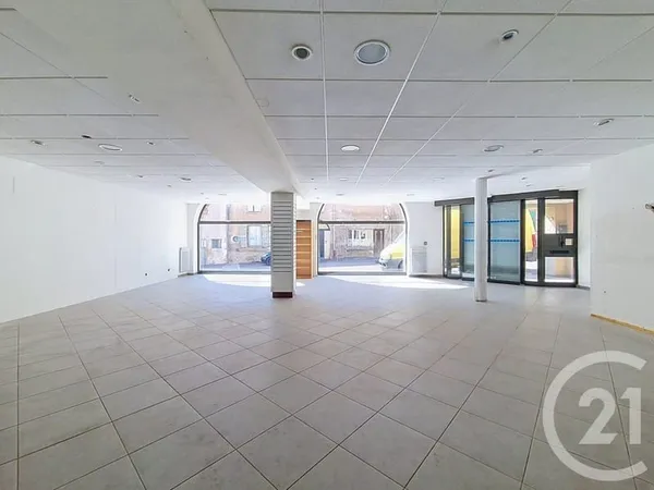 Maison 4 pièces 260 m²