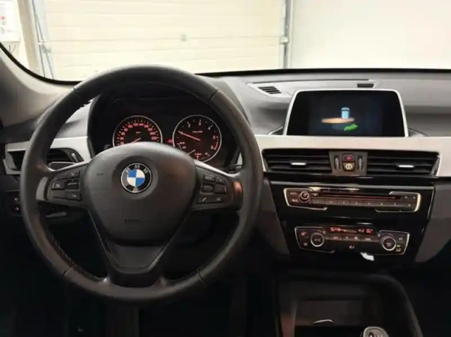 Bmw X1 sdrive16d 116ch business — photo 7