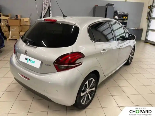 Peugeot 208 1.2 puretech 110ch s&amp;s eat6 — photo 96
