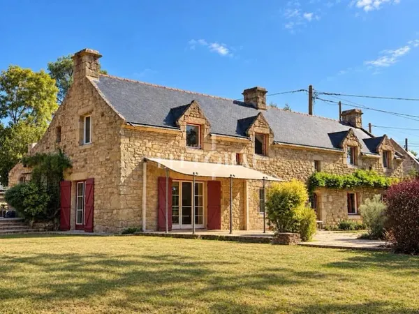 Maison 14 pièces 250 m²