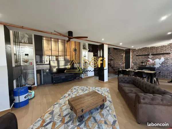 Loft 4 pièces 130 m²