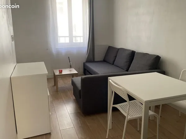 Studio 1 pièce 20 m²