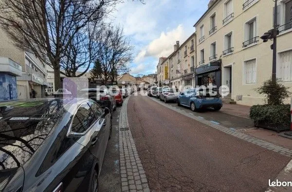 Commerce chaussure/cuir 50 m²