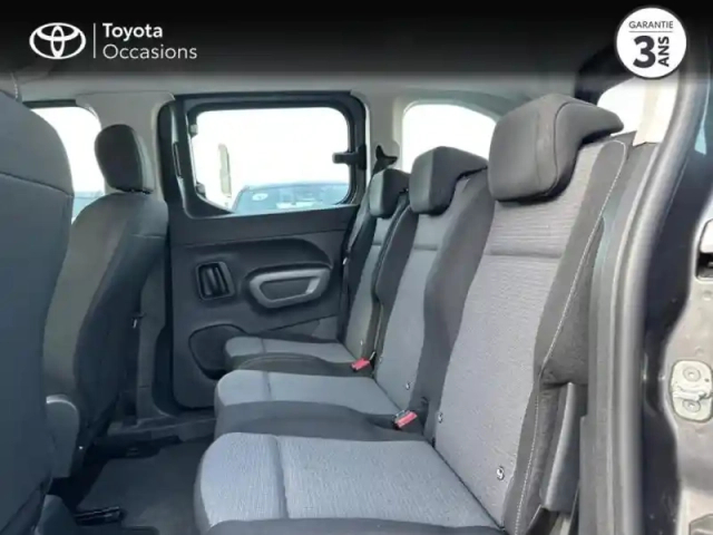 Toyota Proace city verso medium 1.2 110 vvt-i dynamic rc23 — photo 12