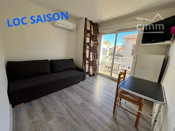 Appartement plein centre à 300m de la plage.