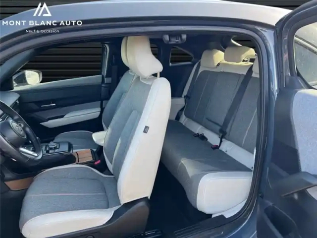 Mazda Mx-30 e-skyactiv 145 ch — photo 11