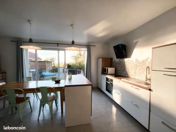 Maison 5 pièces 186 m²