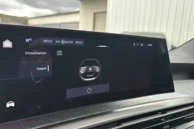 Peugeot 3008 hybrid 145 e-dcs6 — photo 62