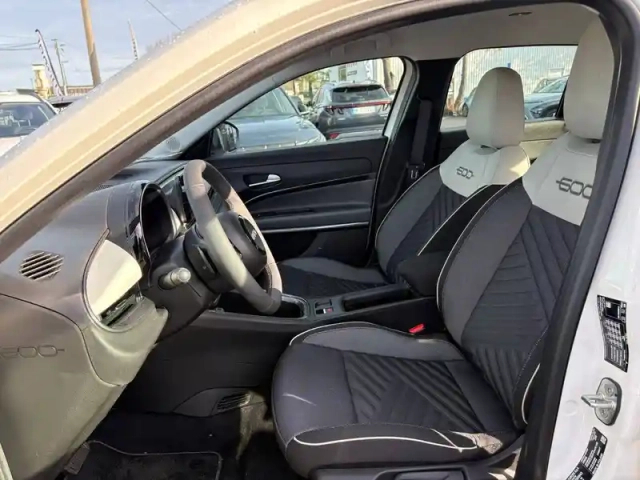 Fiat 600 t-gen 3 1.2 hybrid 145ch edct6 — photo 39