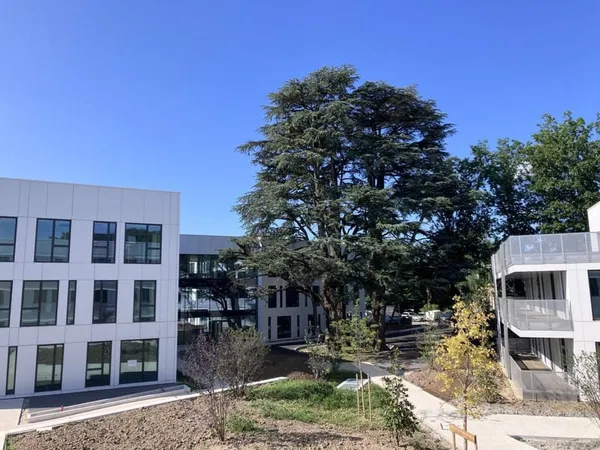 Bureaux 5014 m²