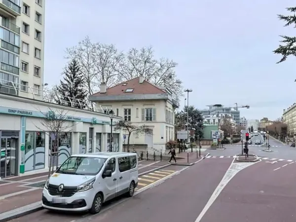 Local commercial 82 m²