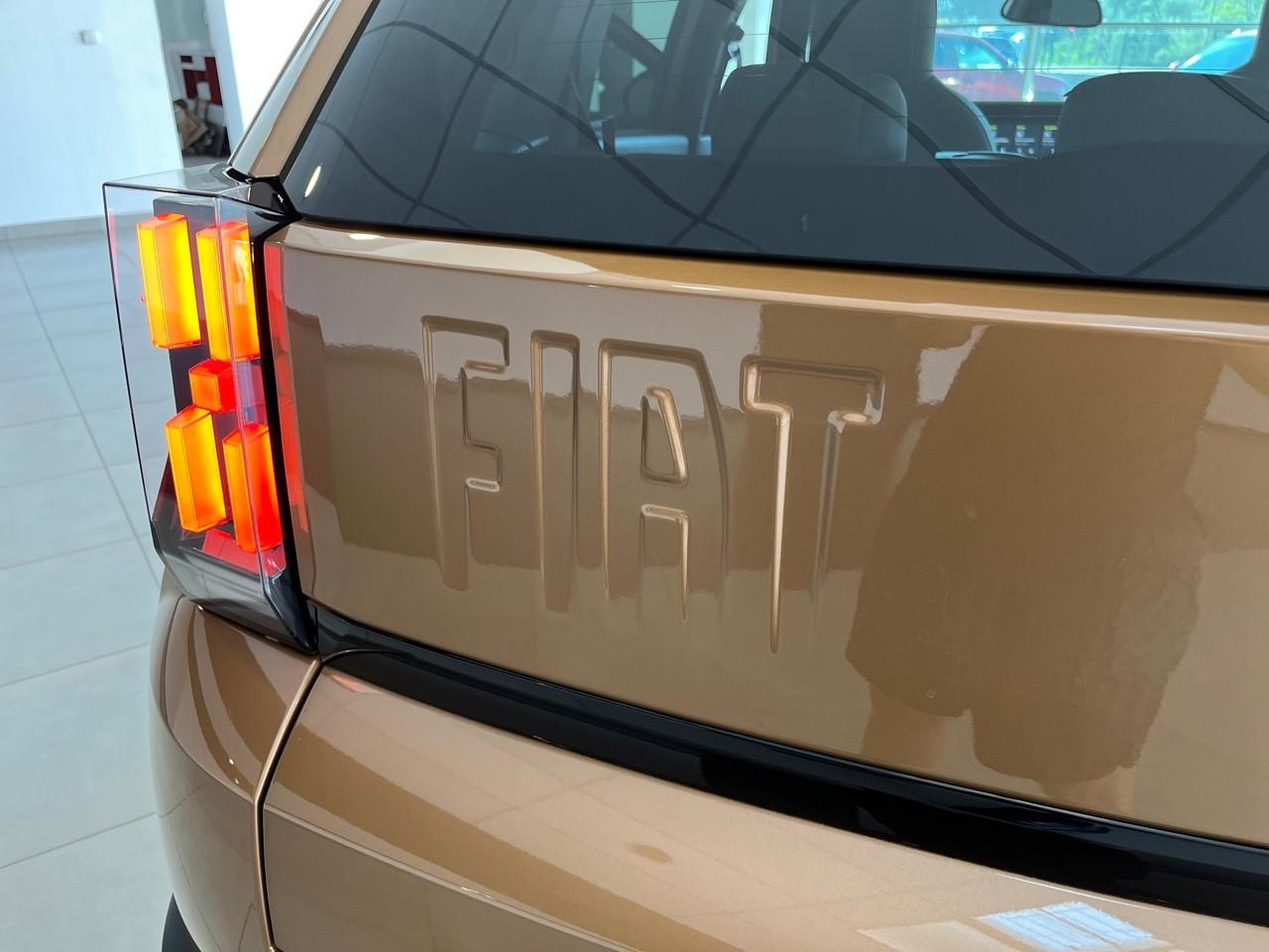 Fiat Grande Panda electrique 113ch la prima — photo 23