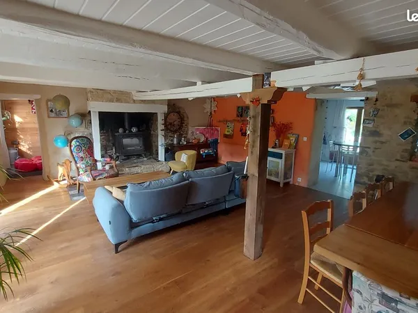 Elven - coup de coeur - longère en pierre de 187 m² +20 m² - forêt à pied- terrain constructible
