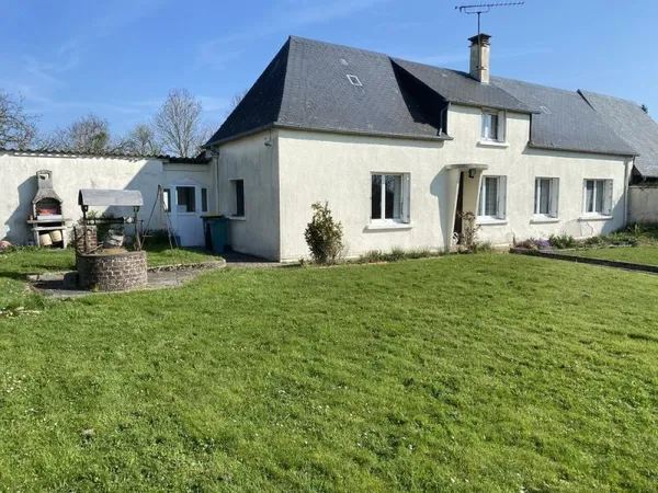 maison de plein pied de 84m2 Surface jardin 725m2