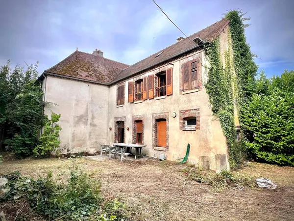 Maison de village en partie rénovée......