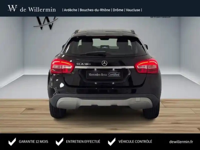 Mercedes Gla 180 intuition — photo 35