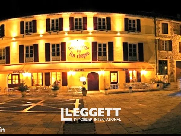 Commerce hôtel 900 m²