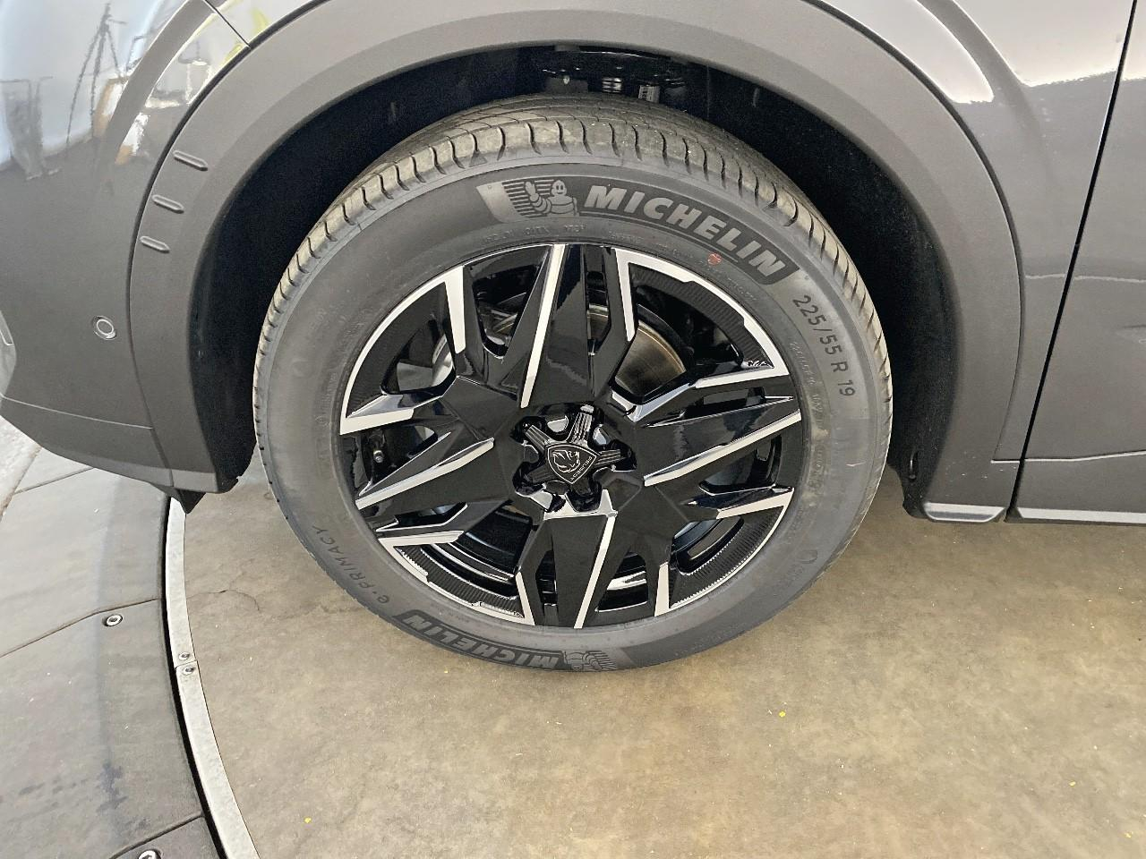 Peugeot 3008 hybrid 145 e-dcs6 gt — photo 11