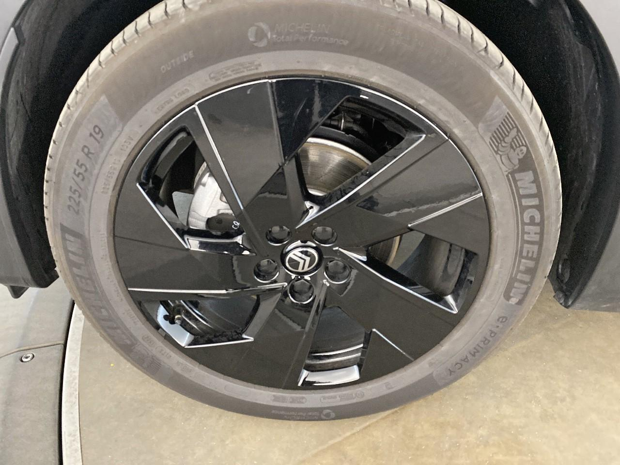 Citroën C5 Aircross hybride 145 ch e-dcs6 max — photo 11