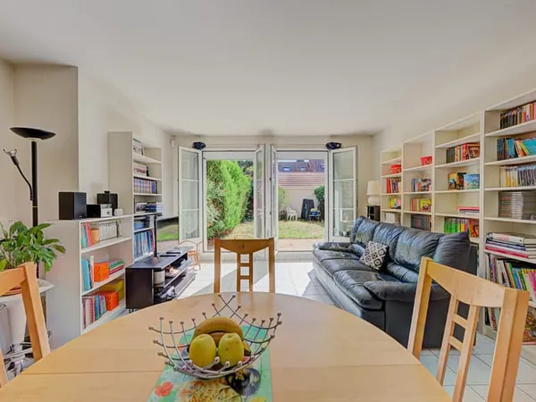 SAINT-MAUR-DES-FOSSÉS (Quartier La Pie) Duplex esprit mais