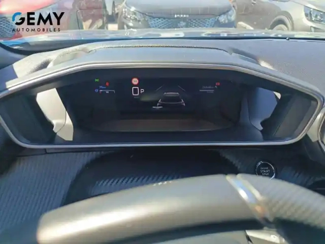 Peugeot 2008 hybrid 145 e-dcs6 — photo 14