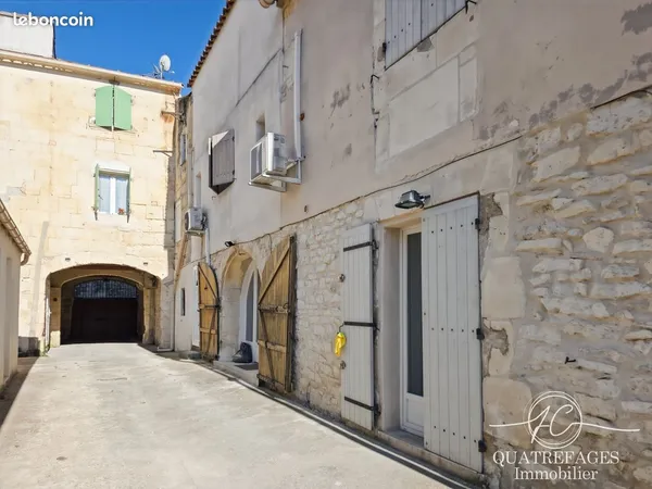 Villa 17 pièces 341 m²