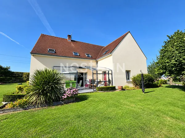 Maison Chaumont En Vexin - 254 m2 - 7 chambres - garage double - 1500m² de terrain