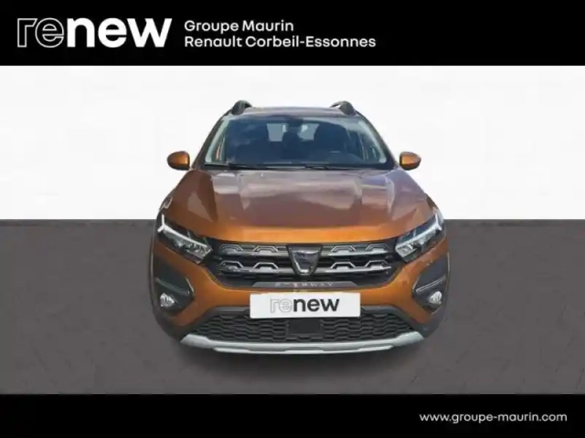 Dacia Sandero 1.0 tce 90ch stepway confort -22 — photo 9