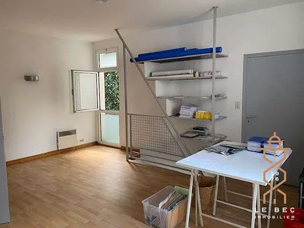 Bureau 2 pièces 45 m²