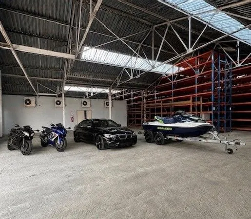Stockage sécurisé véhicules - auto, moto, quad, jet-ski - proche Beauvais