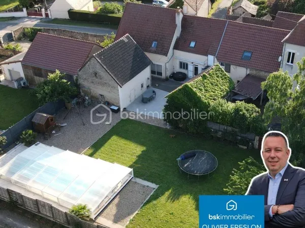 Maison 10 pièces 281 m²