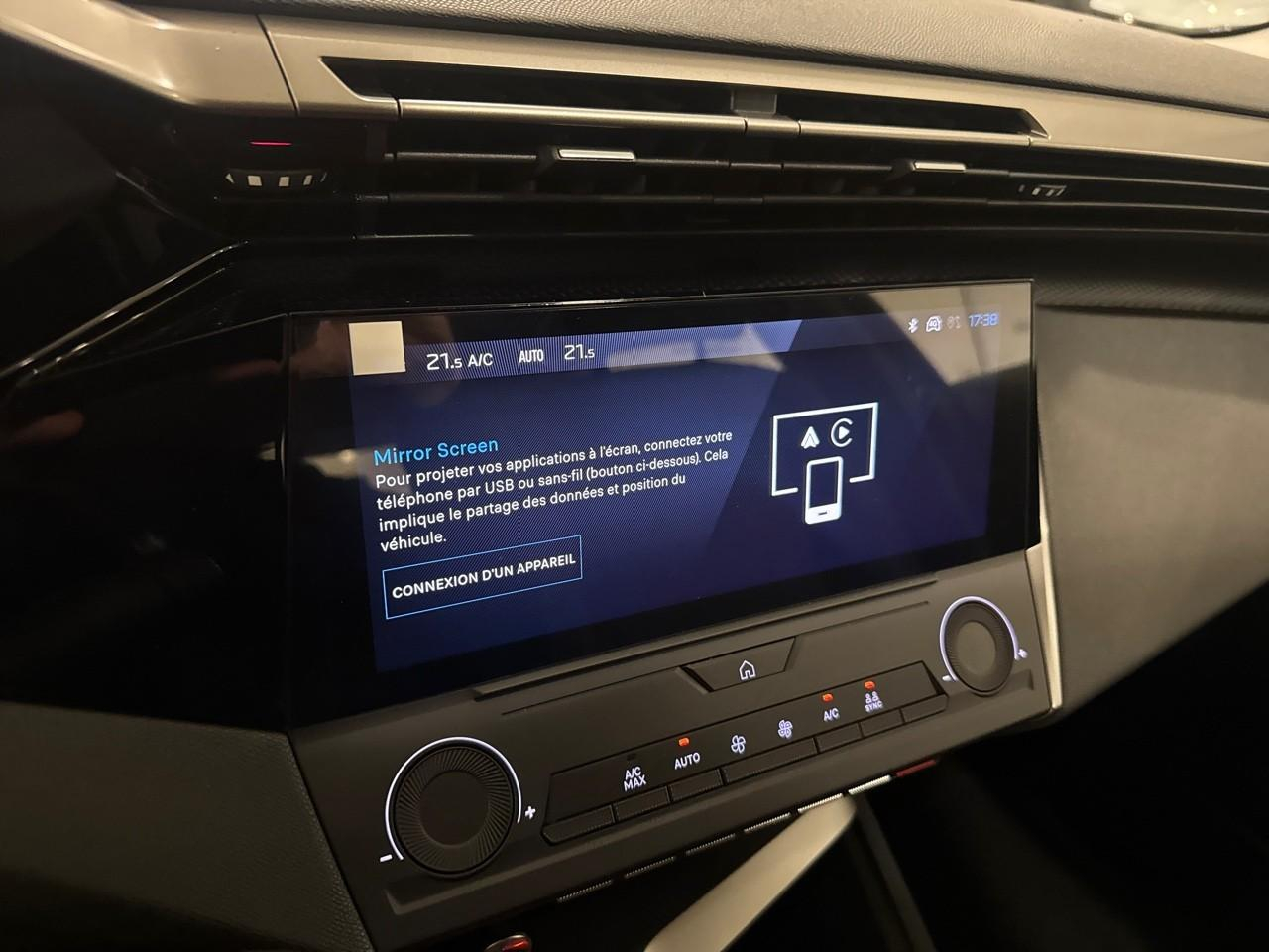 Peugeot 308 1.2 hybrid 145ch style e-dcs6 — photo 13