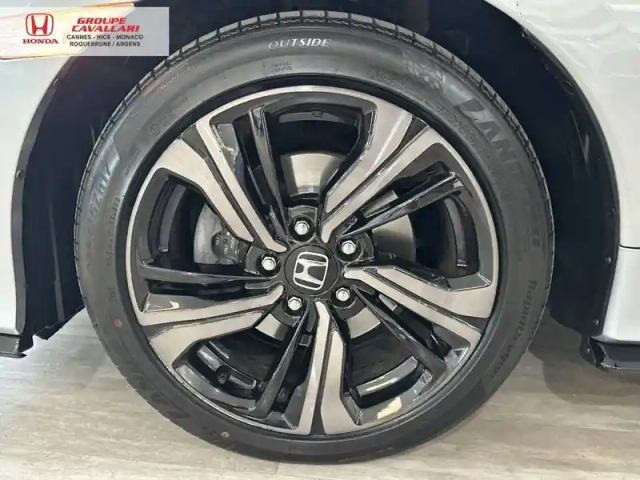 Honda Civic 1.5 i-vtec 182 — photo 15