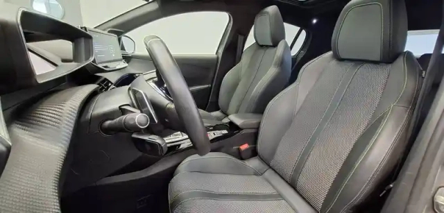 Peugeot 208 hybrid 136 e-dcs6 — photo 92
