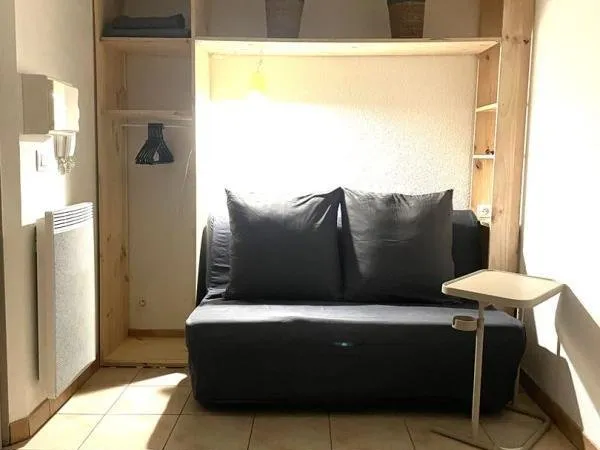 Studio - 12m ²