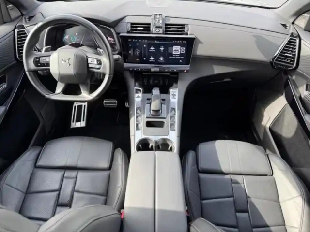 Ds Ds 7 e-tense 300 opera 4x4 — photo 3