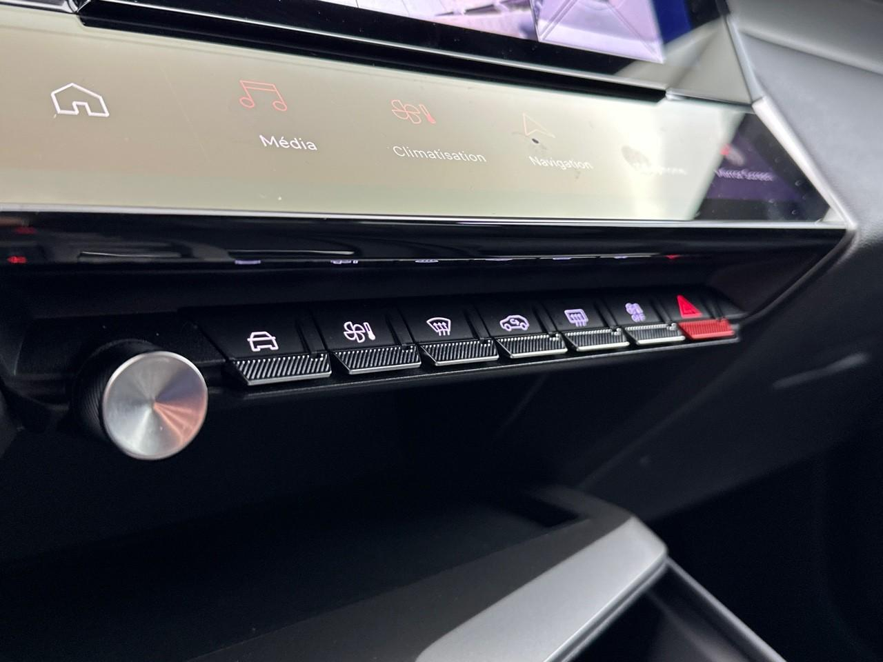 Peugeot 408 hybrid 145 e-dcs6 gt — photo 26