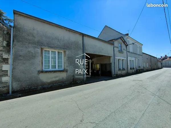 Maison 7 pièces 320 m²