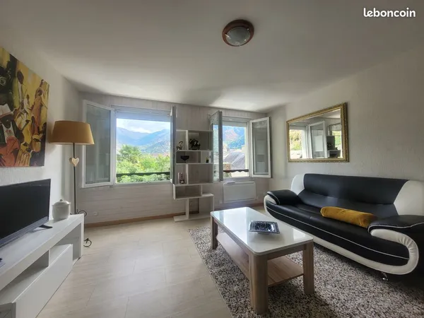 Vends t2 bis meuble - quartier du marche luchon