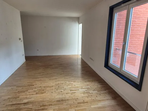 Rare - bel appartement 2 pieces - mairie de montreuil au pied de la ligne 9 - immeuble 2013 - ascens