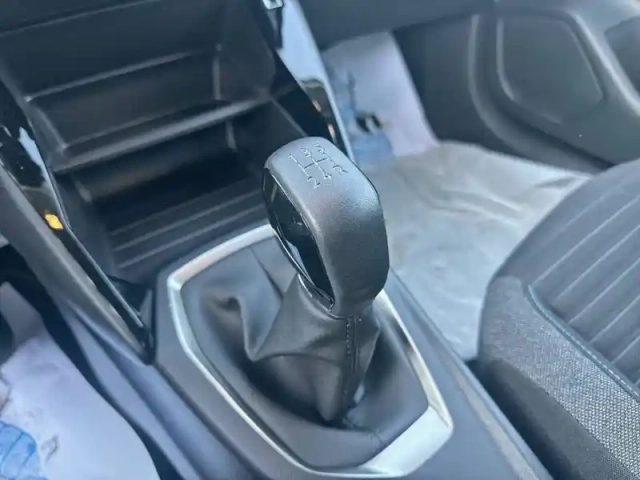 Peugeot 208 puretech 75 s&amp;s bvm5 — photo 62