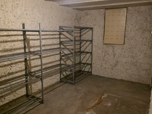 Cave à Louer 18m2 Chatelet Les Halles - Etienne Marcel