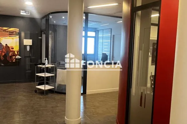 Bureaux 190 m²