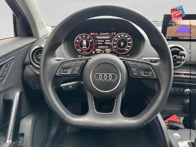 Audi Q2 35 tfsi 150ch design s tronic 7 — photo 12