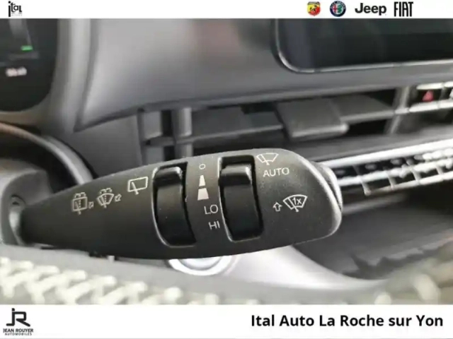 Abarth 500 e 155ch 42kwh 4cv — photo 11